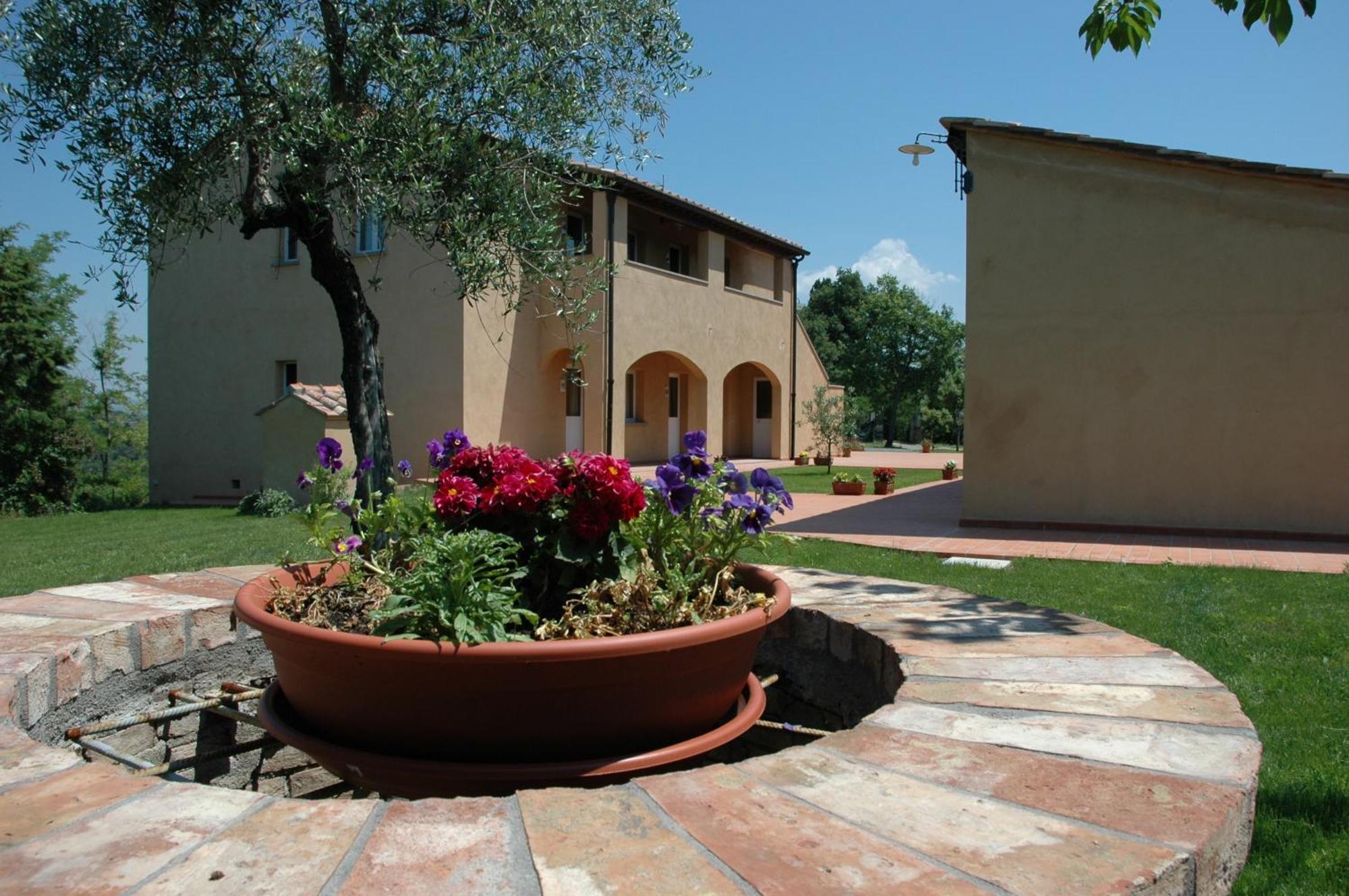 Agriturismo L'Imposto Pomarance Exterior foto